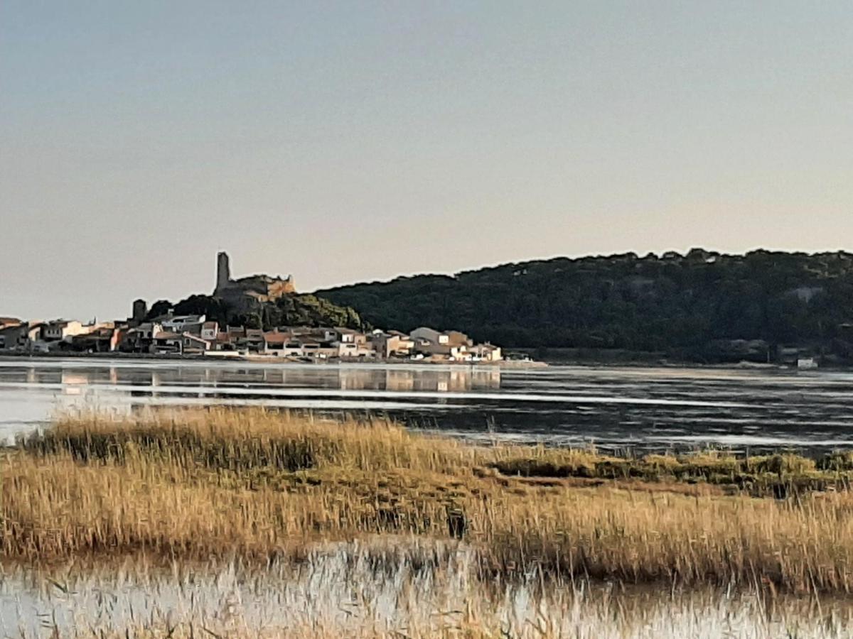 Entre Port Et Village Gruissan Bagian luar foto