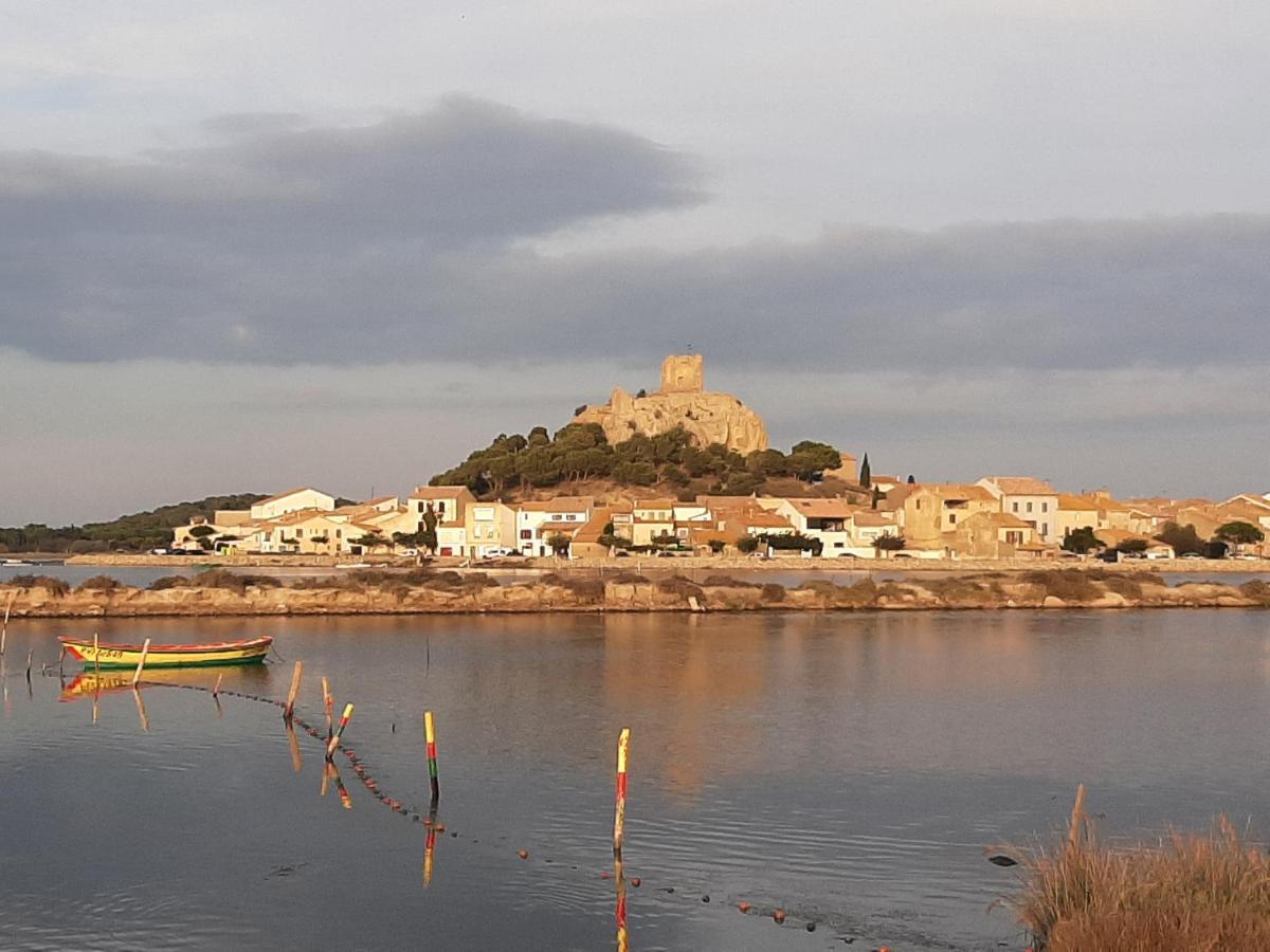 Entre Port Et Village Gruissan Bagian luar foto